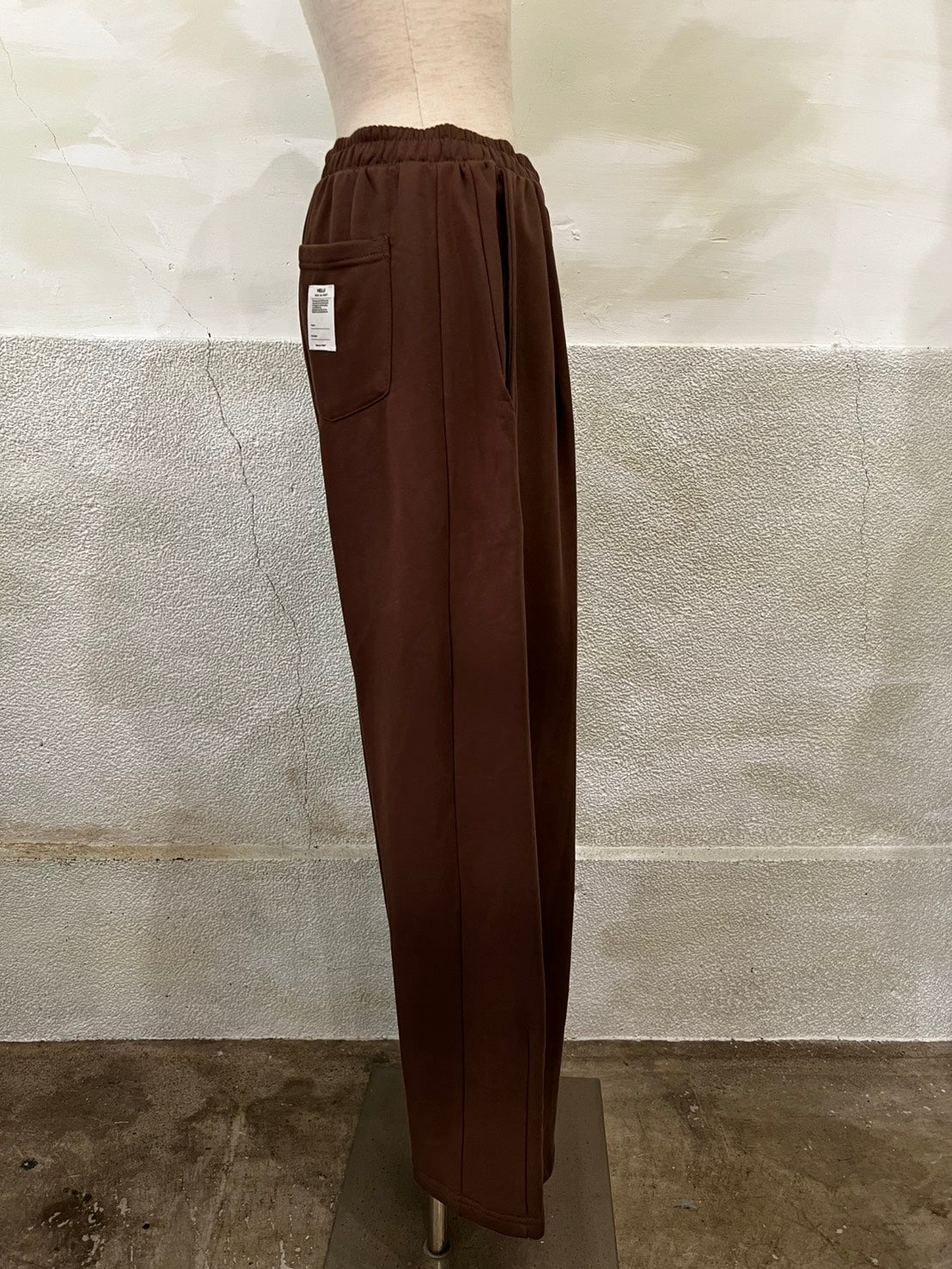 【Hello,I am "MARC"】スウェットパンツ