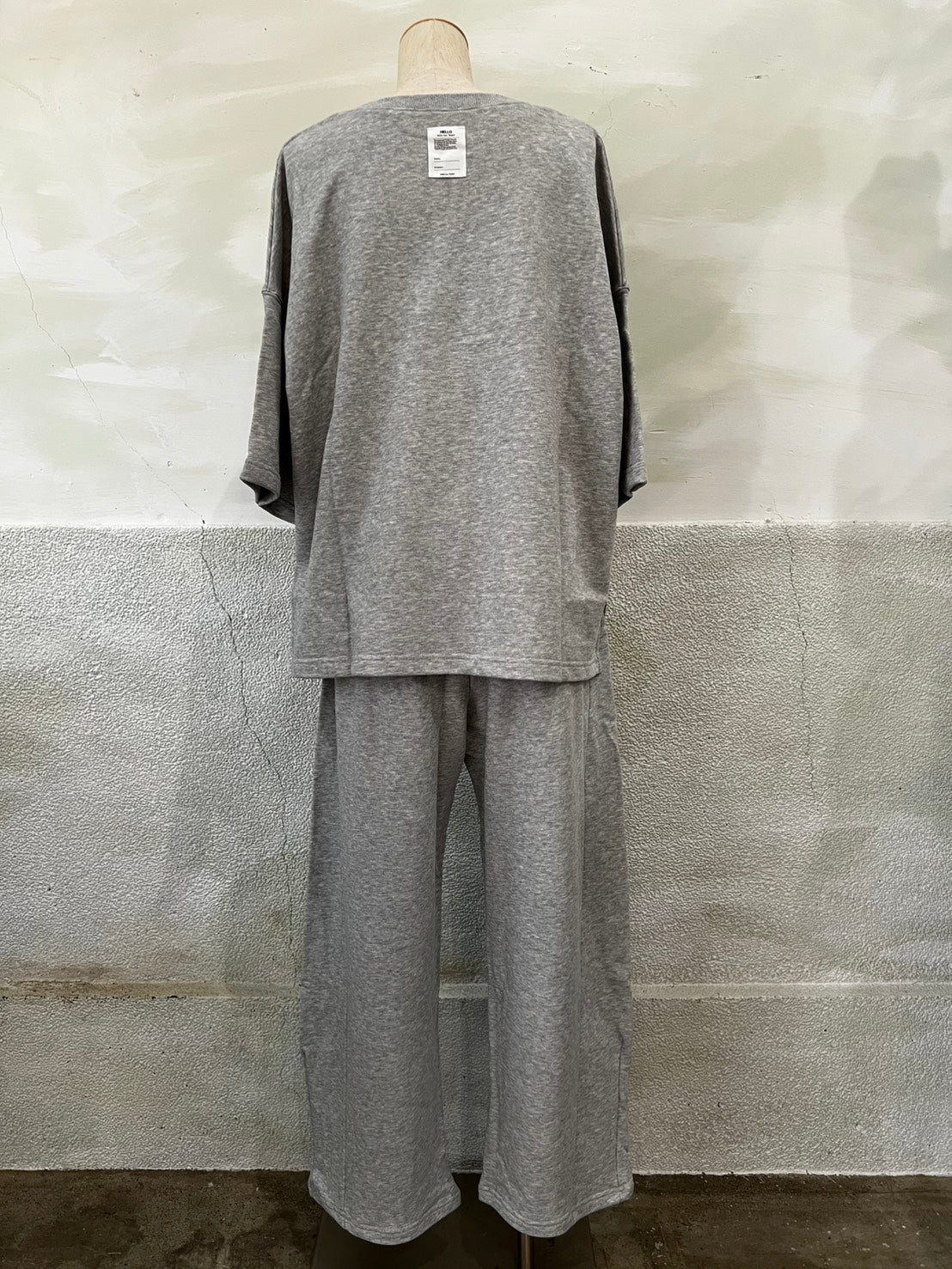 【Hello,I am "MARC"】スウェットトップス
