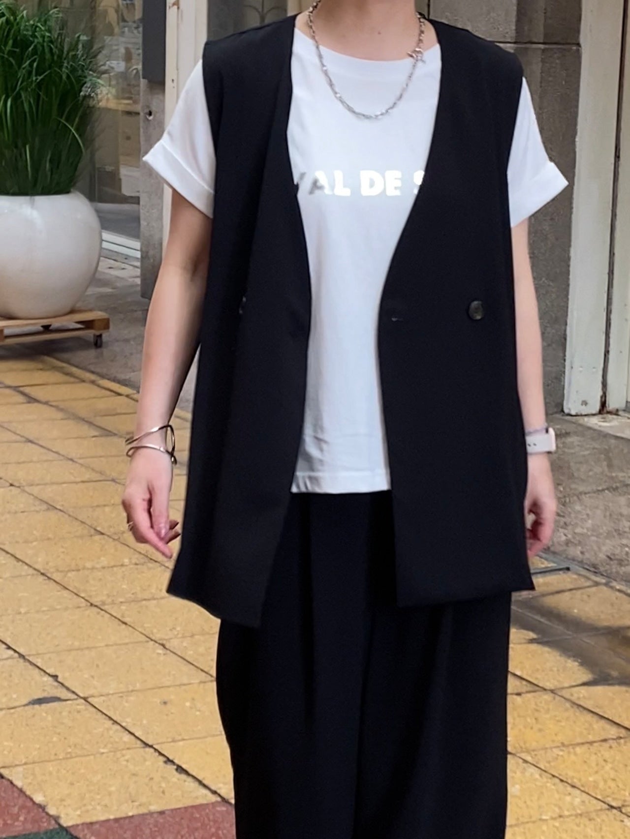 【CLOCHE】ロールアップフレンチスリーブTシャツ