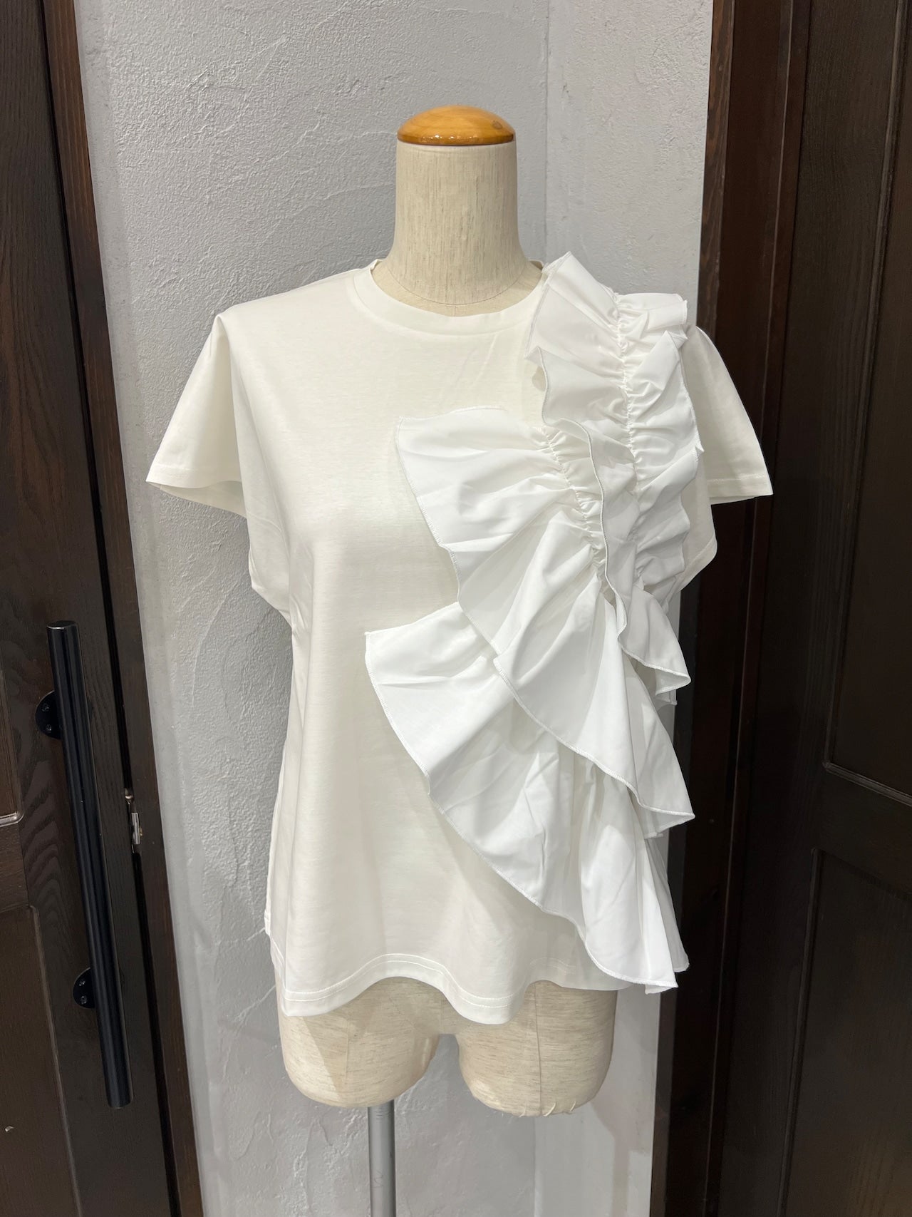 【PICCIN PERLA】アシンメトリーフリルプルオーバー