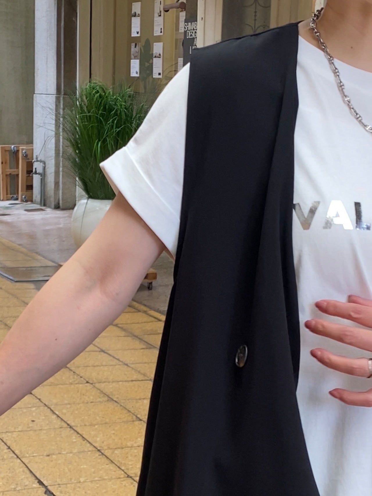 【CLOCHE】ロールアップフレンチスリーブTシャツ