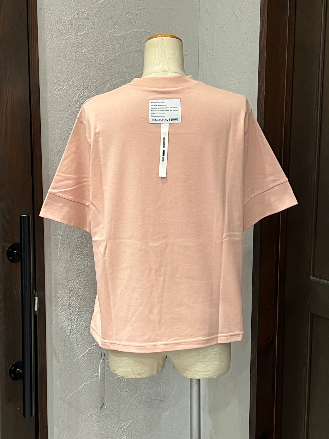 【MARECHAL TERRE】バックロゴテープデザインTシャツ