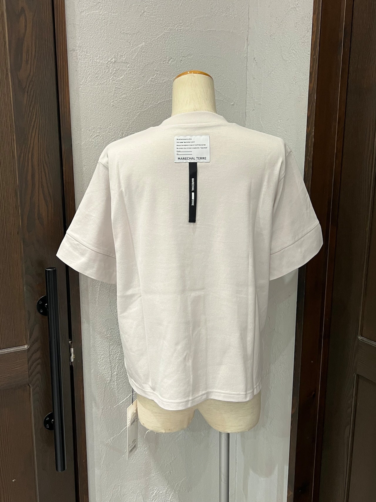 【MARECHAL TERRE】バックロゴテープデザインTシャツ