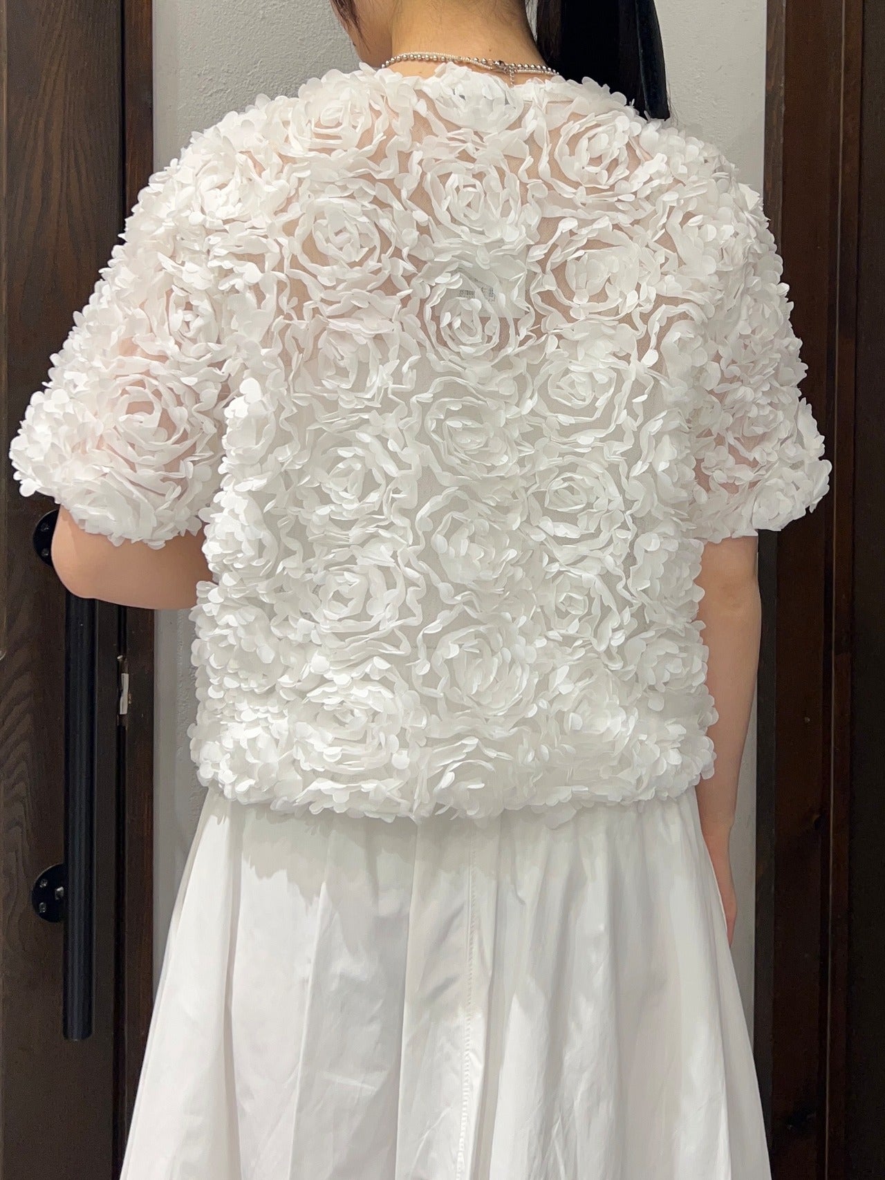 【TORRAZZO DONNA】フラワーチュール刺繍シアージャケット