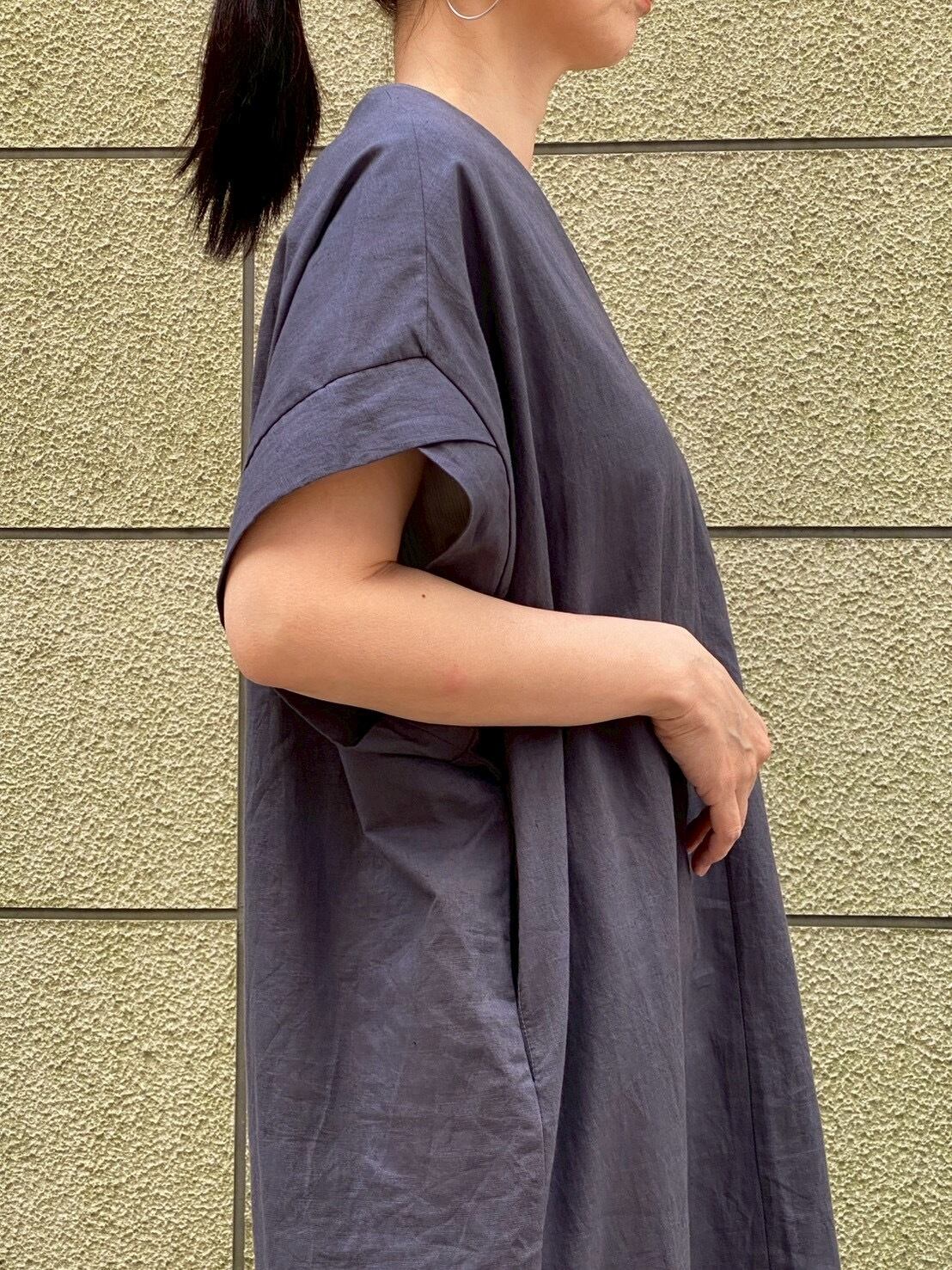 【CLOCHE】Vネックロング丈サックワンピース