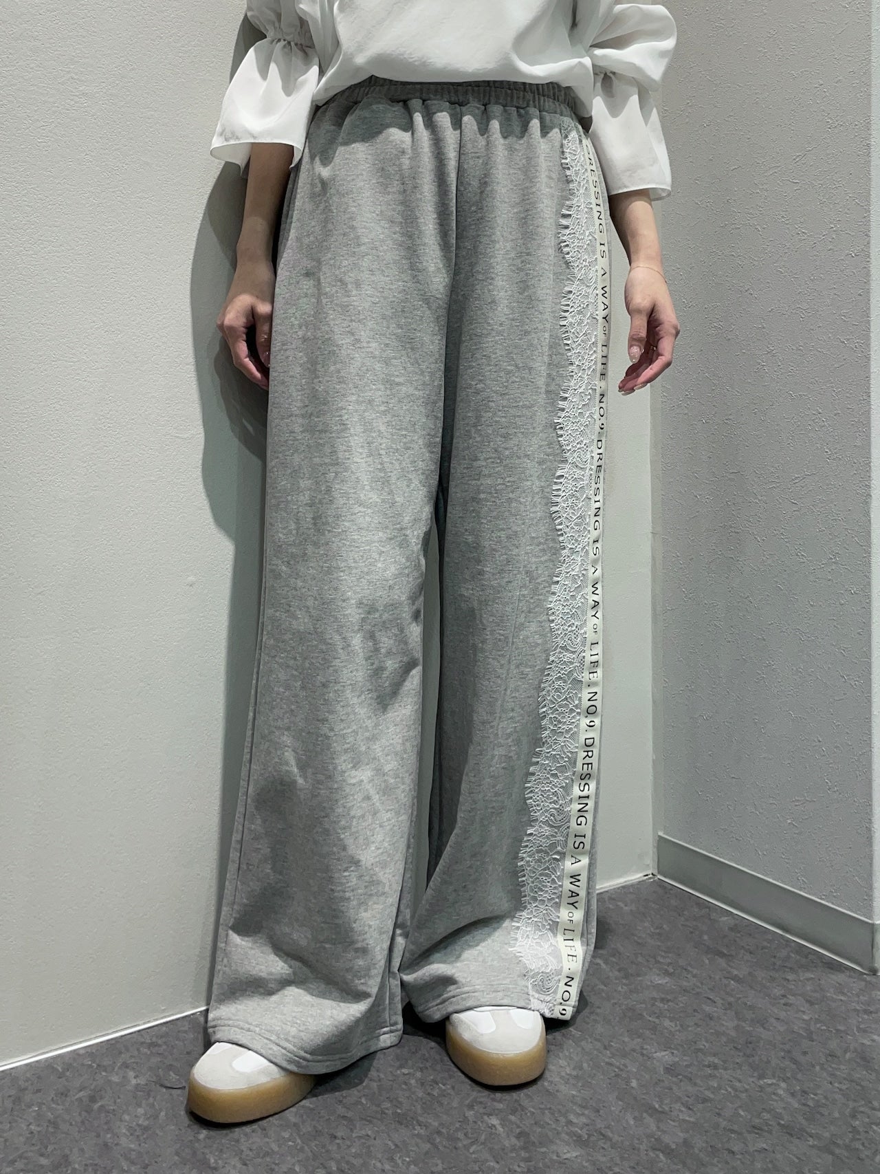 【Eimee Law】サイドロゴ＆レーススエットパンツ