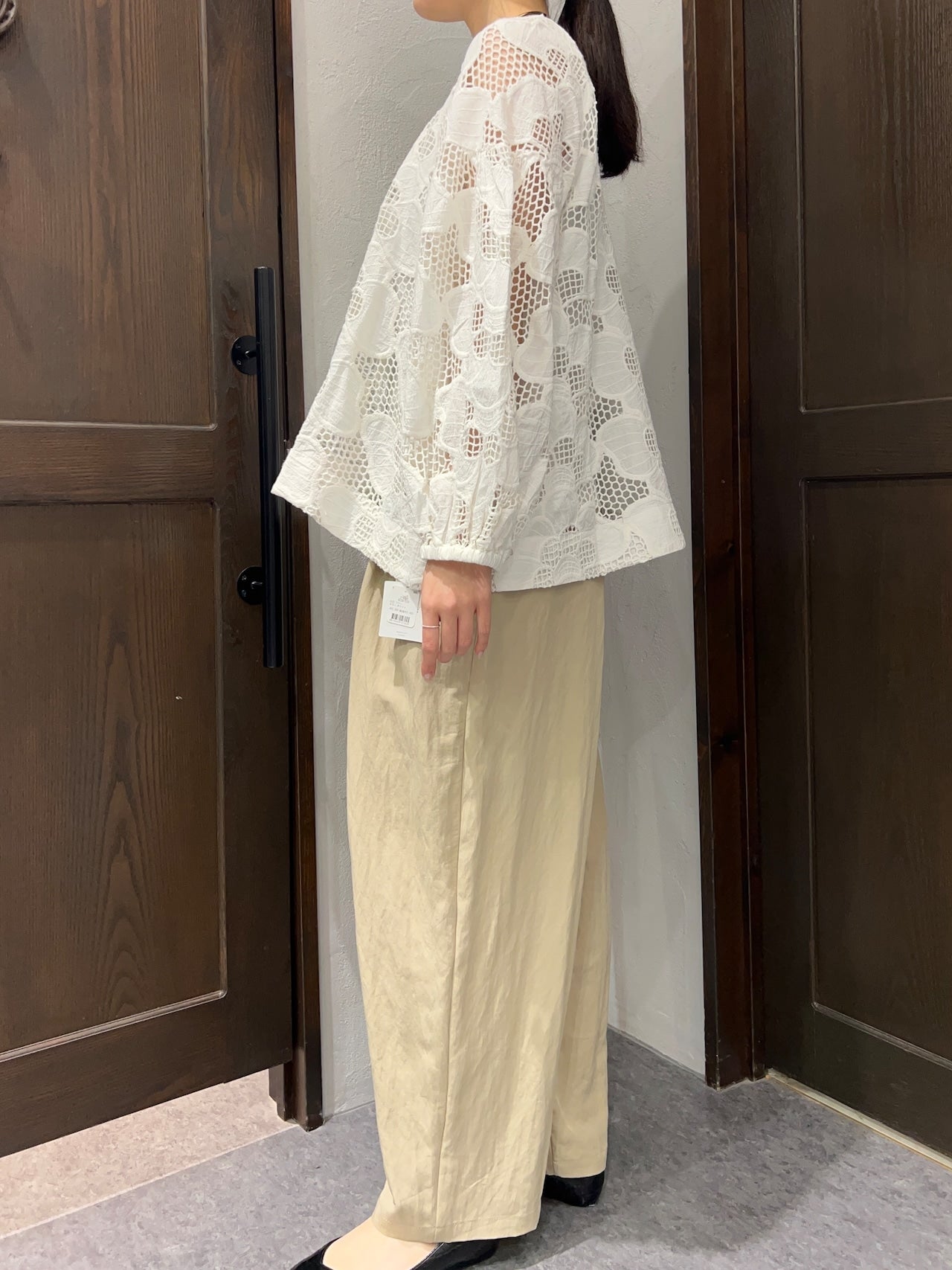 【TORRAZZO DONNA】カットワークレースブラウス