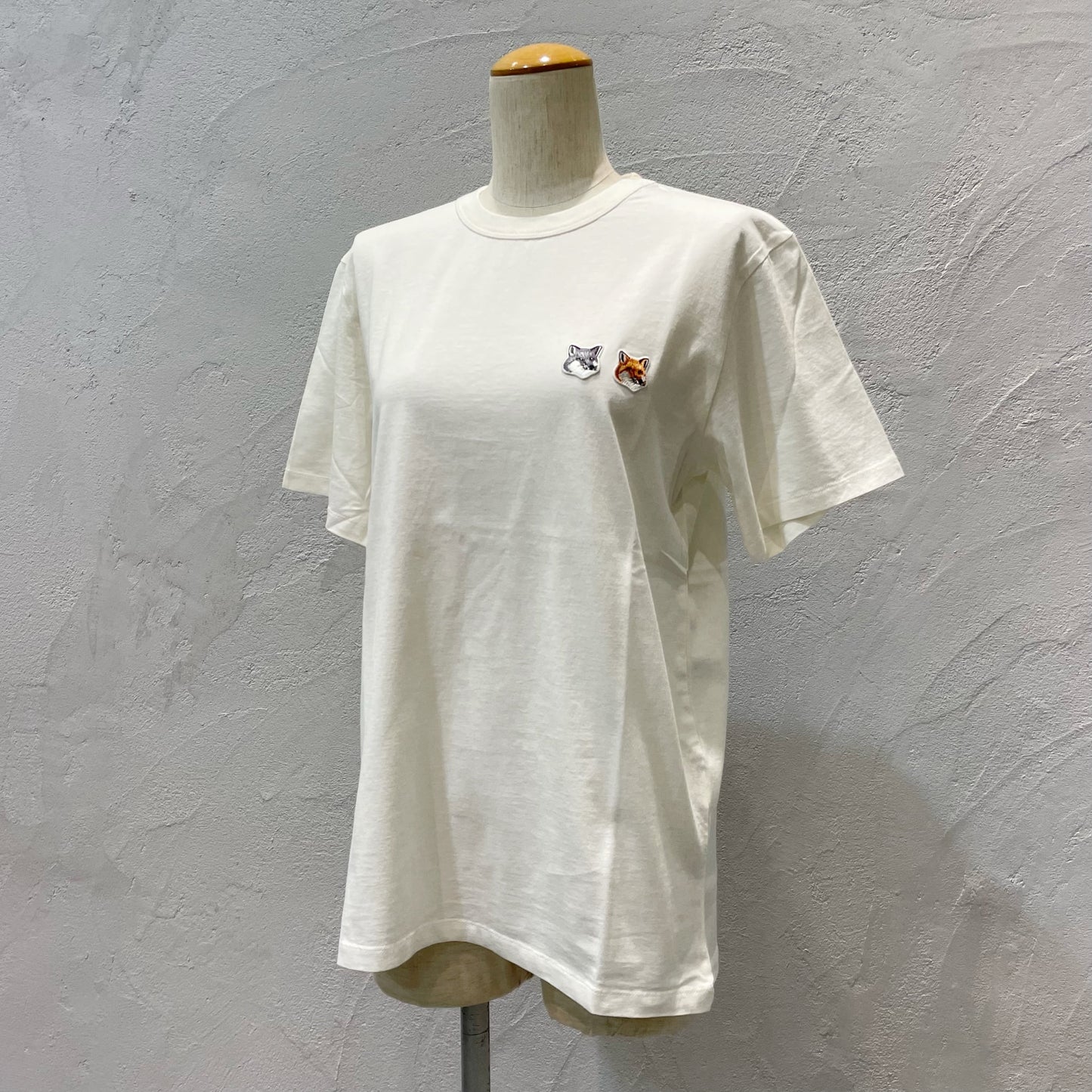 MAISON KITSUNE///ダブルフォックスヘッドパッチ Tシャツ